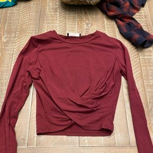 Maroon long sleeve crop top